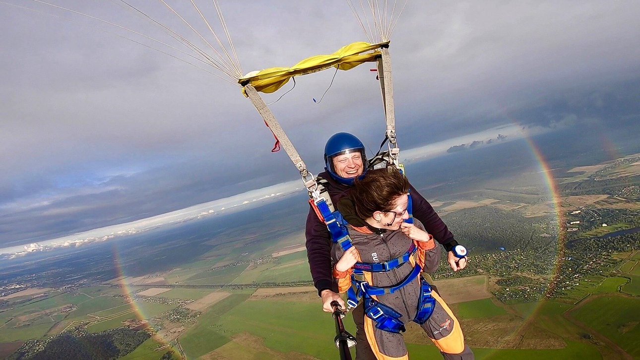 Полёт на парашюте с инструктором в Санкт-Петербурге. Клуб Parachuter